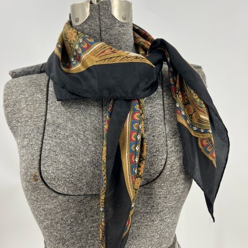 Runway silk hand rolled stitched Paisley floral print scarf